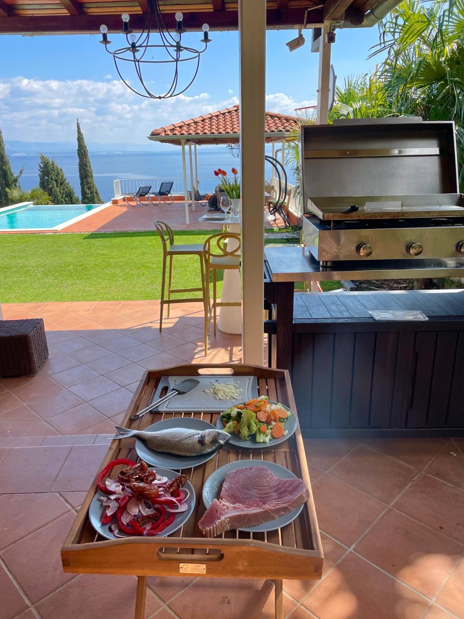Villa Lovran - 150M To The Beach - Infinity Pool - Incredible Sea View - Fitness Room Zewnętrze zdjęcie